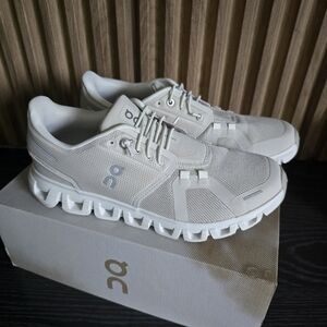 On Running Sneakers - Pearl